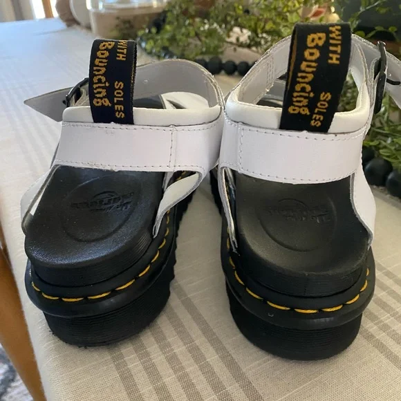 Dr. Martens AirWair White womens size 8 WORN ONCE 3 Strap Sandal with black tag - Picture 4 of 6